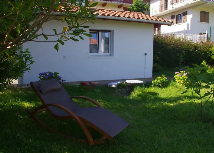Chambres d'hôtes HOR DAGO près de la gare avec 2 vélos Hendaya