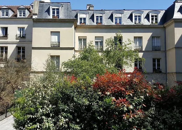 Assia & Nathalie - Luxury B&B Marais Paris