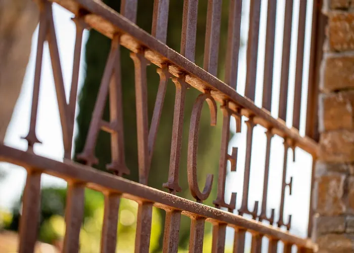 Villa Domaine De La Navicelle - Oiseaux 1 à Le Pradet avec Piscine